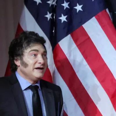 Milei se reunirá con Jamie Dimon, CEO del JP Morgan, banco clave para el gobierno