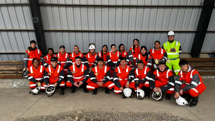 Santa Cruz refuerza empleo local con cambios en la Ley 3.141 y formación minera. Santa Cruz refuerza empleo local con cambios en la Ley 3.141 y formación minera.