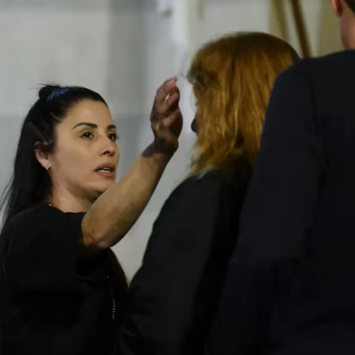 Leda Bergonzi en Santiago del Estero: sanadora rosarina realiza sanación espiritual ante 2 mil personas Leda Bergonzi en Santiago del Estero: sanadora rosarina realiza sanación espiritual ante 2 mil personas