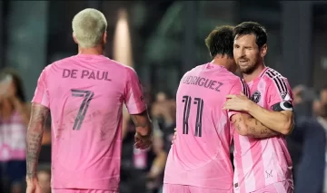 “Toto” Avilés celebró desde el banco el triunfo del Inter, con el doblete y asistencia de Messi “Toto” Avilés celebró desde el banco el triunfo del Inter, con el doblete y asistencia de Messi