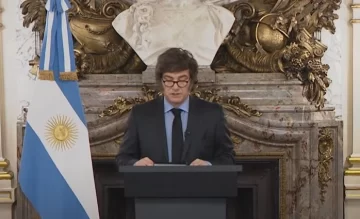 Javier Milei en cadena nacional: “85% del presupuesto destinado a educación, salud y jubilaciones” Javier Milei en cadena nacional: “85% del presupuesto destinado a educación, salud y jubilaciones”