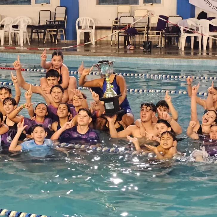 La Escuela Flipper de El Calafate ganó la tercera fecha de natación en Piedra Buena La Escuela Flipper de El Calafate ganó la tercera fecha de natación en Piedra Buena