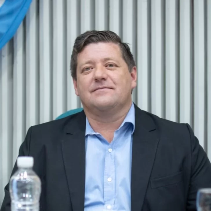 Pedro Luxen a La Opinión Austral: “Los diputados tenemos la obligación de no acatar el fallo del juez Bersanelli”