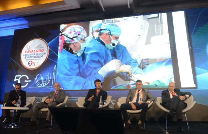  Procedimientos en tiempo real desde el Hospital Universitario. Fotos: Hernán Nersesian y Pablo Villán/ Crónica