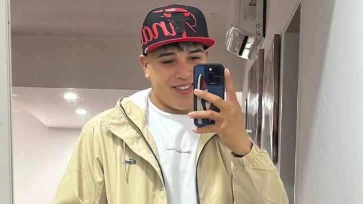 Vigilia por Thiago Medina: familiares, amigos y fans se unen frente al hospital