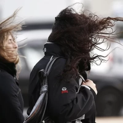 Un fin de semana marcado por el viento en Santa Cruz: qué precauciones tomar