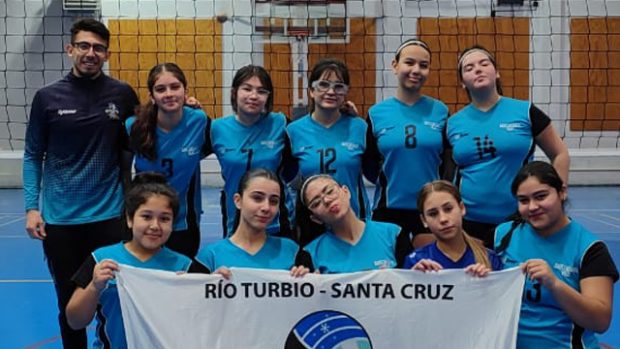 Se juega el torneo binacional de Voley en Río Turbio