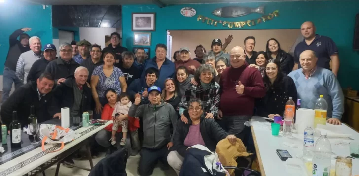  Los integrantes del Club de Pesca de Río Gallegos.