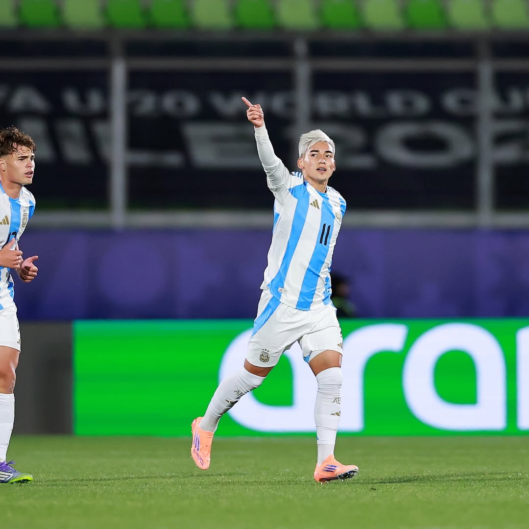  Festejo de gol contra Cuba.