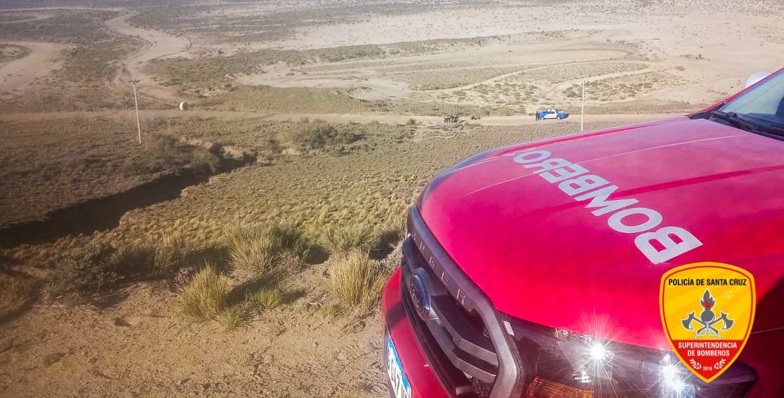 Motociclista se accidentó en el Cañadón Misioneros y fue auxiliado por bomberos