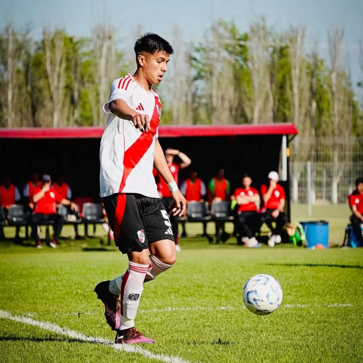 “Leo” Luna a un punto del título: River 74 vs Boca 75 a una fecha del final “Leo” Luna a un punto del título: River 74 vs Boca 75 a una fecha del final