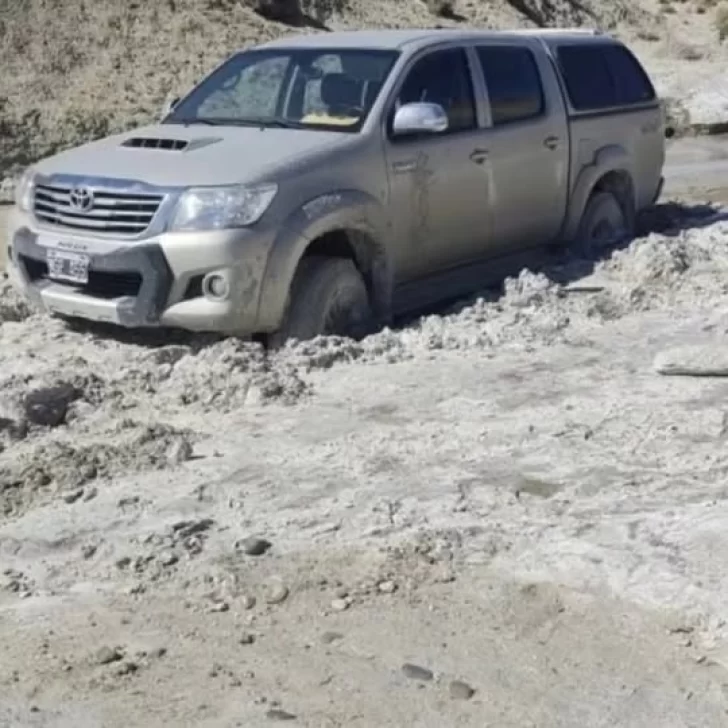 Crece el misterio y la desesperación: hallaron la camioneta de la pareja desaparecida de Comodoro Rivadavia Crece el misterio y la desesperación: hallaron la camioneta de la pareja desaparecida de Comodoro Rivadavia