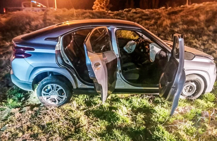  El estado en el que quedó el rodado tras el incidente. FOTO: POLICÍA SANTA CRUZ