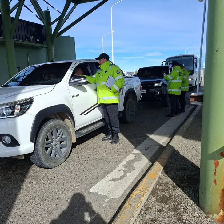 Seis conductores alcoholizados fueron demorados en los accesos a Río Gallegos durante un operativo Seis conductores alcoholizados fueron demorados en los accesos a Río Gallegos durante un operativo