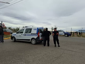 Hombre en estado de crisis realizó un disparo al aire y amenazó con quitarse la vida Hombre en estado de crisis realizó un disparo al aire y amenazó con quitarse la vida