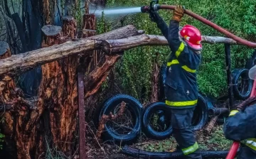 Bomberos de El Calafate controlaron un incendio originado por la quema de residuos