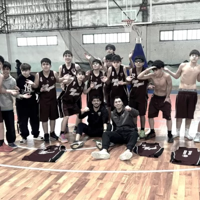 Juegan torneo aniversario del club Sokol