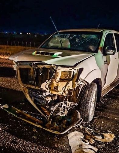  El frente de la camioneta quedó irreconocible. FOTO: POLICÍA SANTA CRUZ