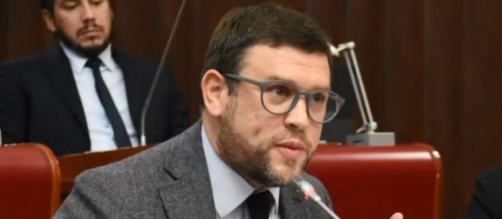 Pais: “Pasamos de acusar de delitos a volver a hacer negocios”