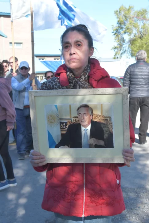  Acto en el Mausoleo de Néstor Kirchner a 15 años de su muerte. FOTO: JOSÉ SILVA / LA OPINIÓN AUSTRAL.