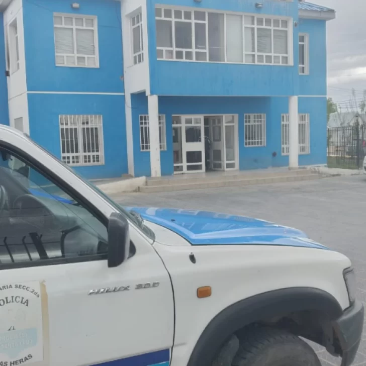 Condenaron a un ex policía de Santa Cruz que intentó darle droga a un preso por narcotráfico Condenaron a un ex policía de Santa Cruz que intentó darle droga a un preso por narcotráfico