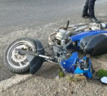 Una mujer fue atropellada por un motociclista en El Calafate y permanece internada