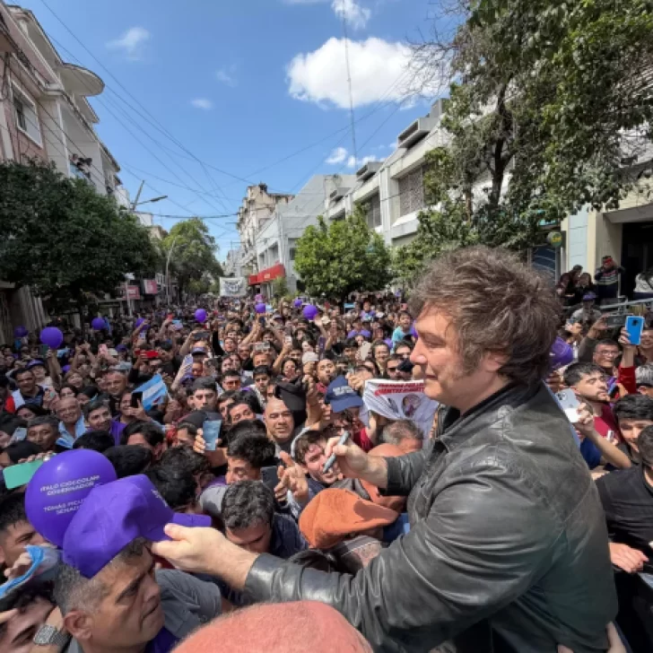 Tras su paso por Santiago del Estero, Milei llega a Tucumán para respaldar a La Libertad Avanza