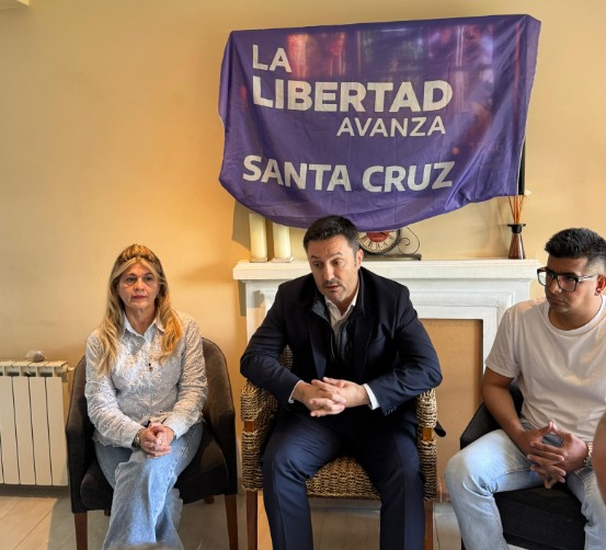  Luis Petri en la entrevista de este martes con Señal Calafate.