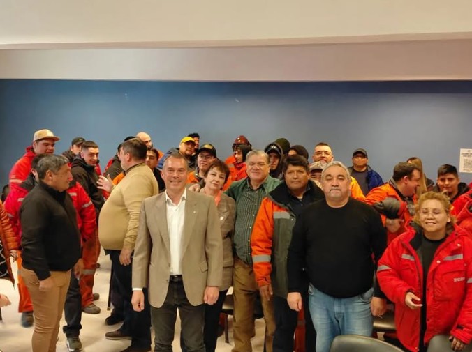 Daniel Álvarez: el nuevo régimen previsional para el personal de Planta Depuradora de YCRT es “un acto de justicia”