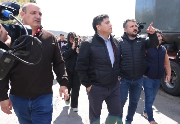 Vidal acompañó la llegada de maquinaria esencial para el asfaltado y reasfaltado de rutas