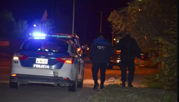 Denuncian a un hombre por intimidar con un arma blanca a una mujer en Las Heras Denuncian a un hombre por intimidar con un arma blanca a una mujer en Las Heras
