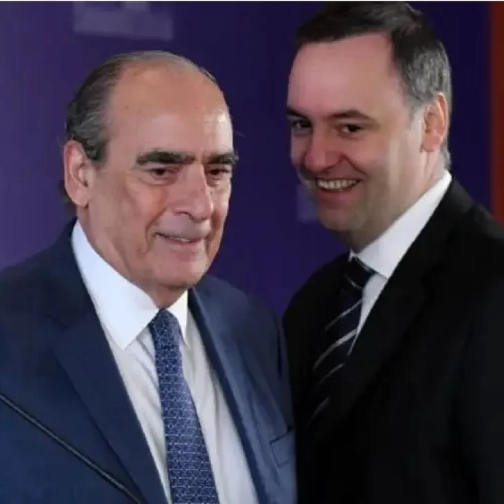 Manuel Adorni es el nuevo jefe de Gabinete de Javier Milei tras la salida de Guillermo Francos Manuel Adorni es el nuevo jefe de Gabinete de Javier Milei tras la salida de Guillermo Francos