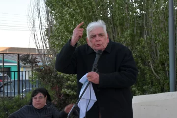 “Pepe” Bodlovic fue destratado en un acto: “No pueden llevarse todo por delante”