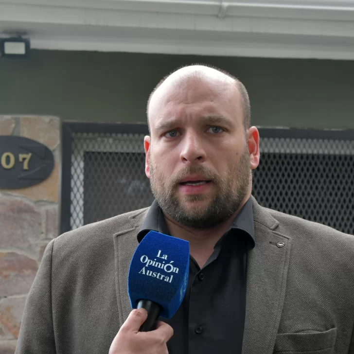 Claudio Vidal les confirmó a los intendentes que habrá cambios en el gabinete Claudio Vidal les confirmó a los intendentes que habrá cambios en el gabinete