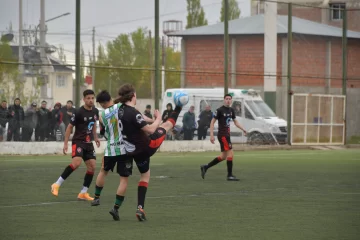 Torneo Regional Federal Amateur: Boxing y Escorpión empataron sin goles en el “Pichón” Guatti, en un estreno áspero y de detalles