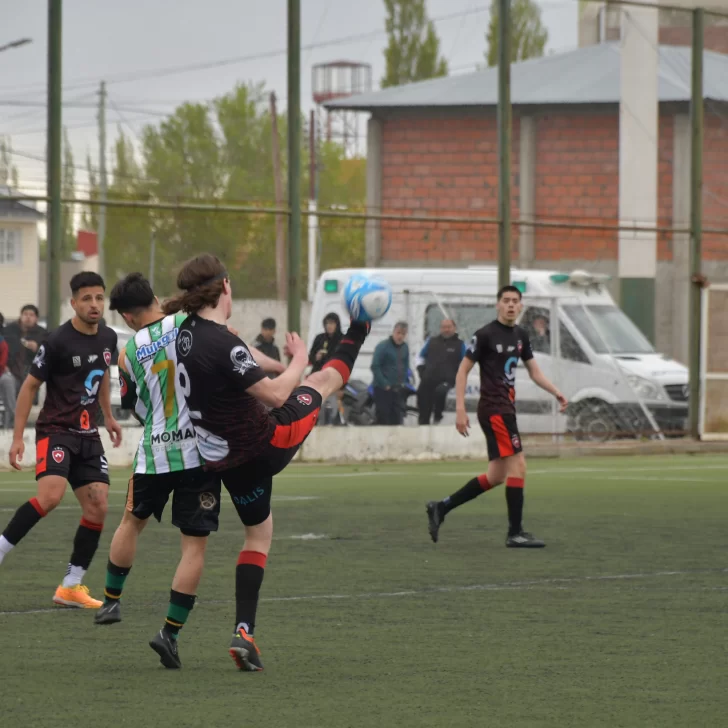 Torneo Regional Federal Amateur: Boxing y Escorpión empataron sin goles en el “Pichón” Guatti, en un estreno áspero y de detalles