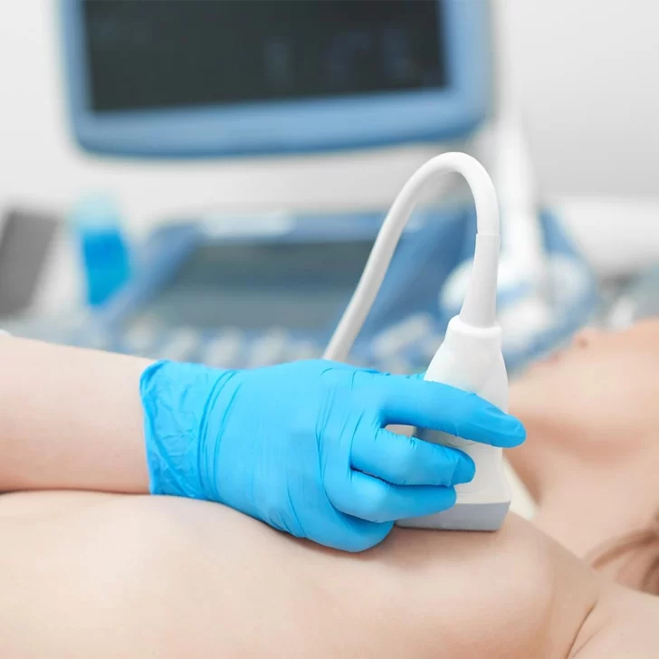 La ecografía mamaria, una herramienta clave para la detección temprana del cáncer de mama La ecografía mamaria, una herramienta clave para la detección temprana del cáncer de mama