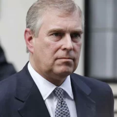 El príncipe Andrés renunció a sus títulos reales tras nuevas revelaciones del caso Epstein