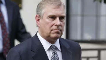 El príncipe Andrés renunció a sus títulos reales tras nuevas revelaciones del caso Epstein El príncipe Andrés renunció a sus títulos reales tras nuevas revelaciones del caso Epstein