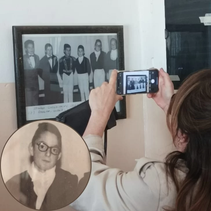 La emoción de la sobrina de Néstor Kirchner al reconocer a su tío en la pared de la escuela N° 1 La emoción de la sobrina de Néstor Kirchner al reconocer a su tío en la pared de la escuela N° 1