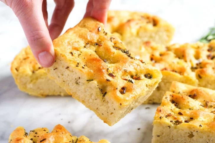 Focaccia lista en minutos: la receta del pan que es tendencia