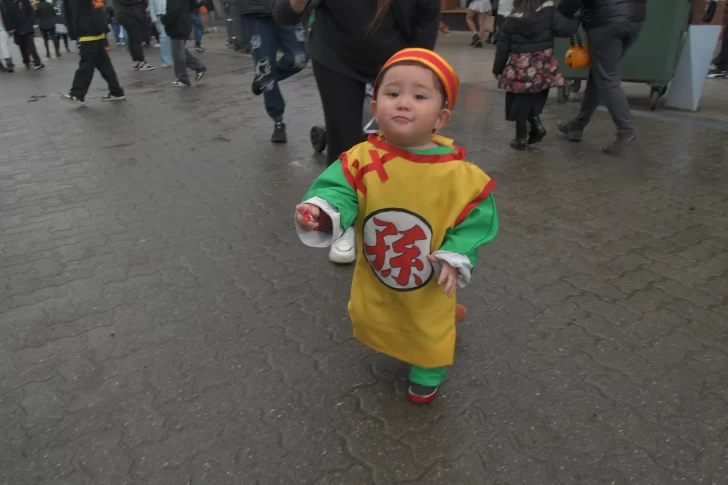  Los más pequeños no se perdieron el festejo de Halloween. Foto: José Silva/La Opinión Austral