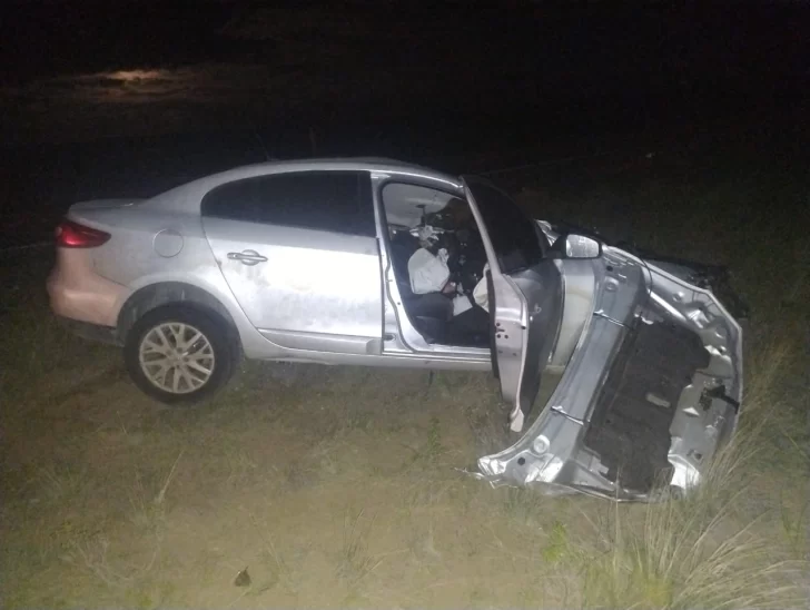  El rodado en que viajaba la docente junto a una amiga de 50 años. (FOTO: POLICÍA DE SANTA CRUZ).