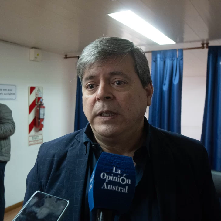 “Para nosotros es una fiesta para la democracia”, destacó el vicegobernador Fabián Leguizamón en la jura de los nuevos vocales “Para nosotros es una fiesta para la democracia”, destacó el vicegobernador Fabián Leguizamón en la jura de los nuevos vocales