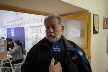 Elecciones 2025. Jesús Mariano, el primer candidato en votar en Santa Cruz: “Es una elección clave para el futuro económico del país”