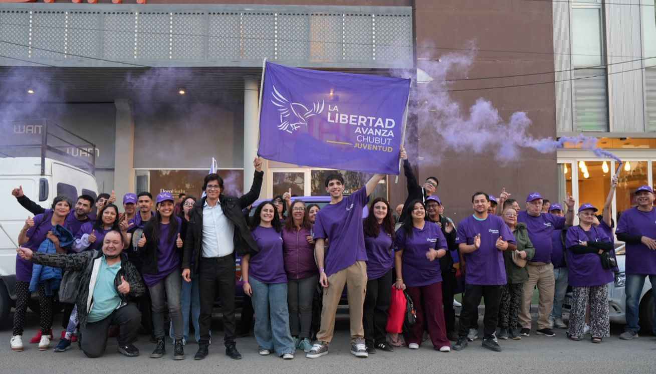 La Libertad Avanza cerró su campaña en Comodoro Rivadavia con críticas al kirchnerismo