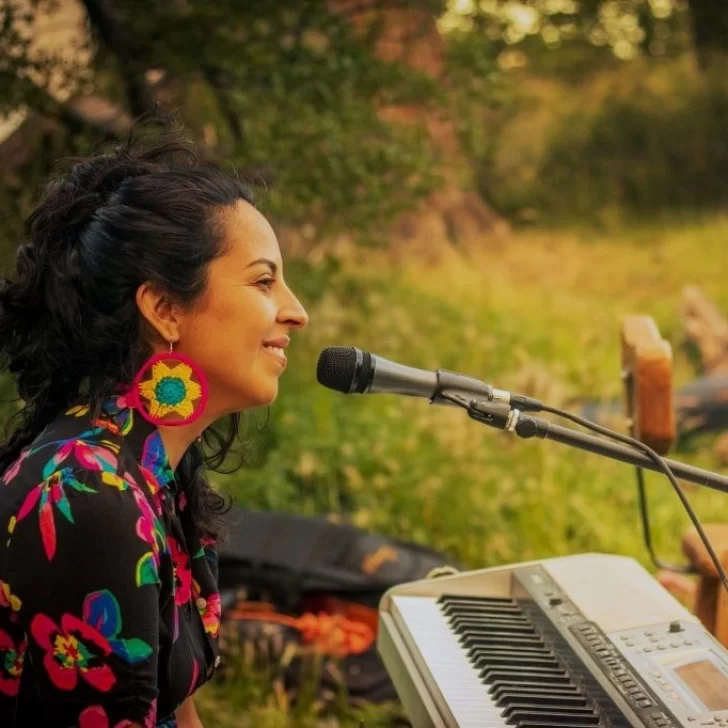 La cantante santacruceña Lorena Pérez se presenta en “Mujer Patagonia” La cantante santacruceña Lorena Pérez se presenta en “Mujer Patagonia”