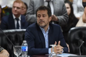 Mariano Recalde sobre Milei: “Su negativa a cumplir las leyes es una tomada de pelo a todos los argentinos” Mariano Recalde sobre Milei: “Su negativa a cumplir las leyes es una tomada de pelo a todos los argentinos”