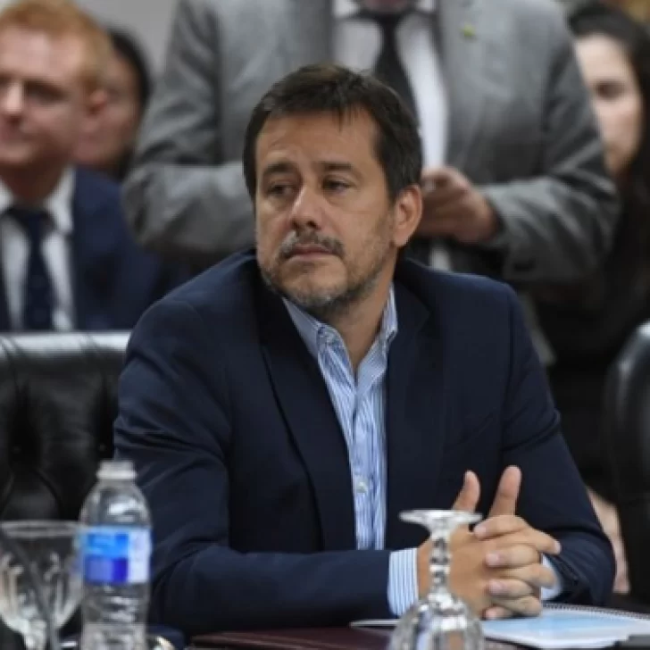 Mariano Recalde sobre Milei: “Su negativa a cumplir las leyes es una tomada de pelo a todos los argentinos” Mariano Recalde sobre Milei: “Su negativa a cumplir las leyes es una tomada de pelo a todos los argentinos”