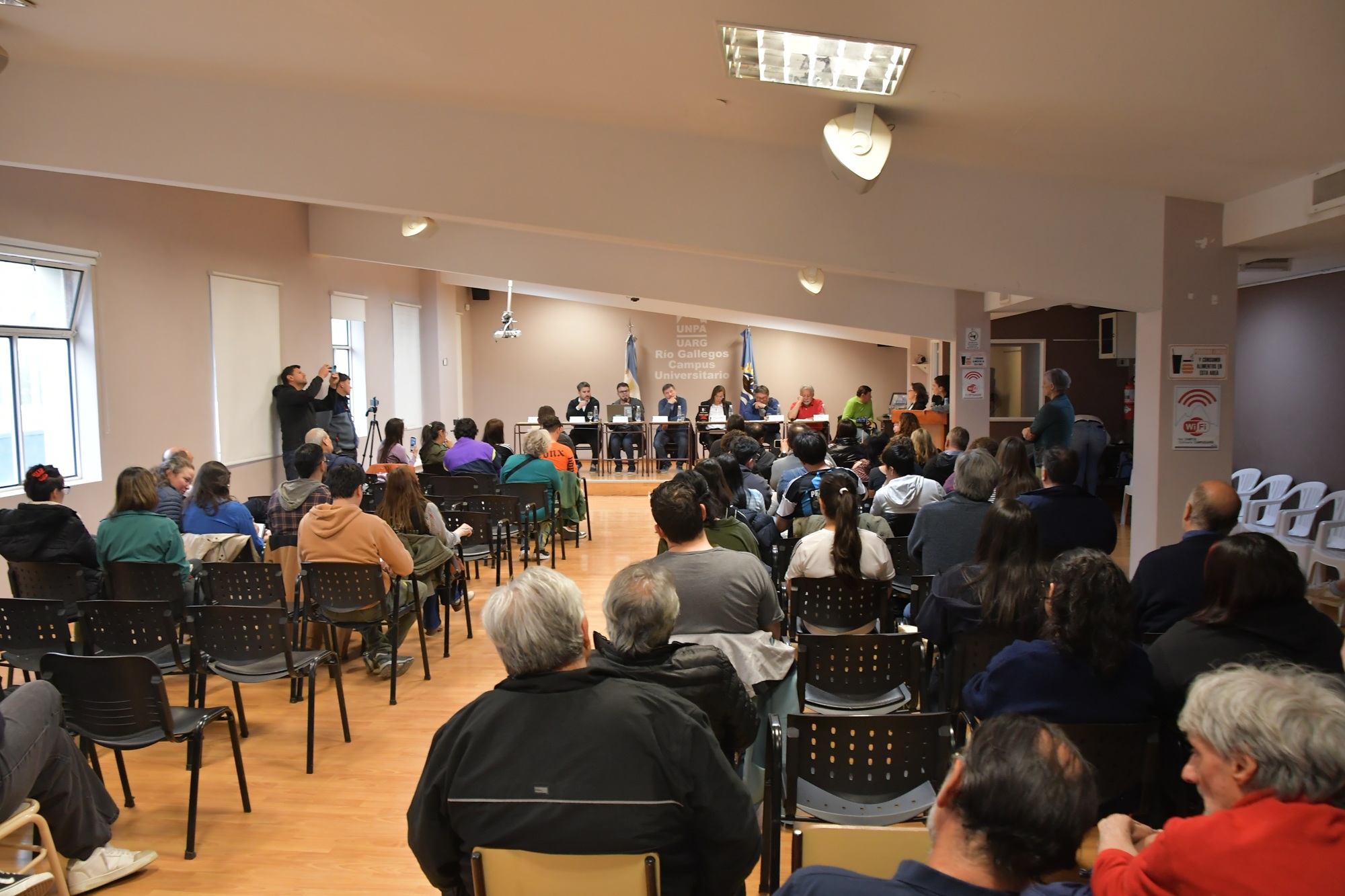  Un importante marco de público asistió a la jornada 